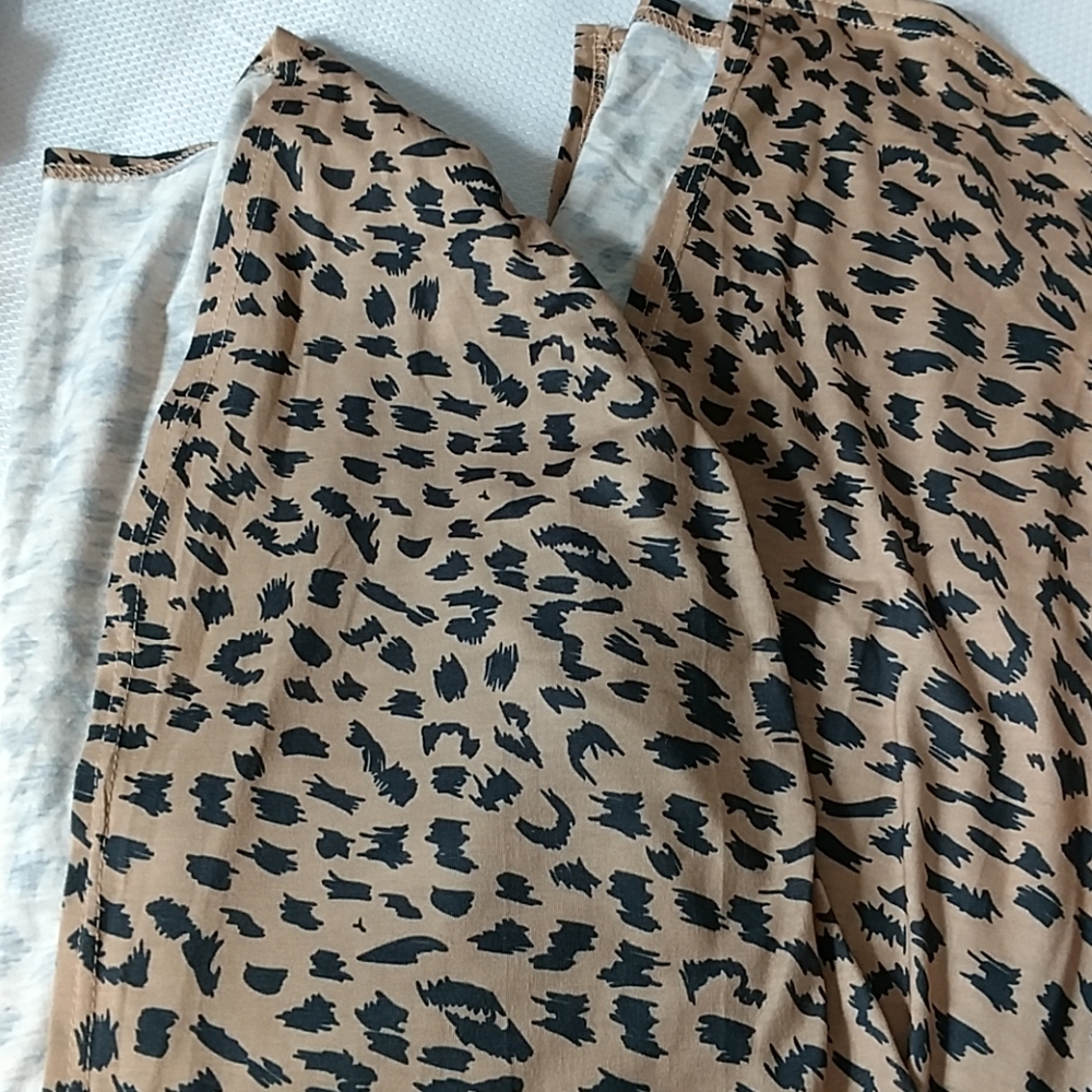 ✨HP✨ Knee Length Leopard Print Cardigan - Picture 4 of 8